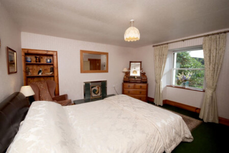 Downstairs Kingsize Bedroom
